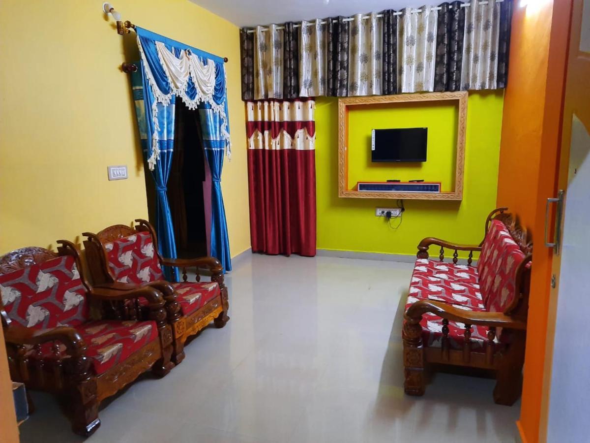Green Land Estate Homestay 5 Rooms With Garden View Madikeri Exteriör bild